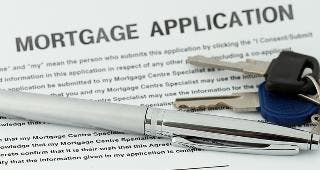 Mortgage application © Marzky Ragsac Jr. / Fotolia.com