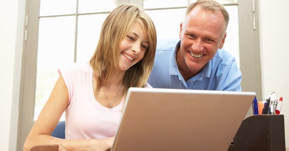 Banking and your teen's money © Monkey Business Images/Shutterstock.com