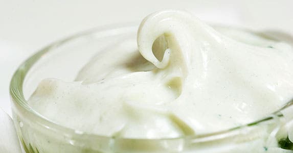 Miracle creams © images72/Shutterstock.com