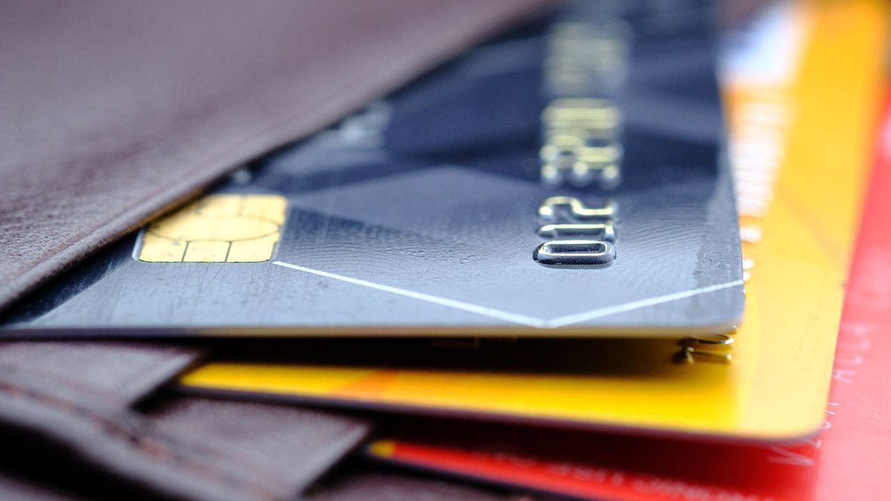 Should you use a balance transfer credit card to pay off debt? | Bankrate.com
