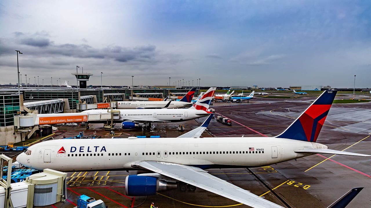 Frequent-flyer-guide-to-Delta-SkyMiles1.jpg?crop=16:9