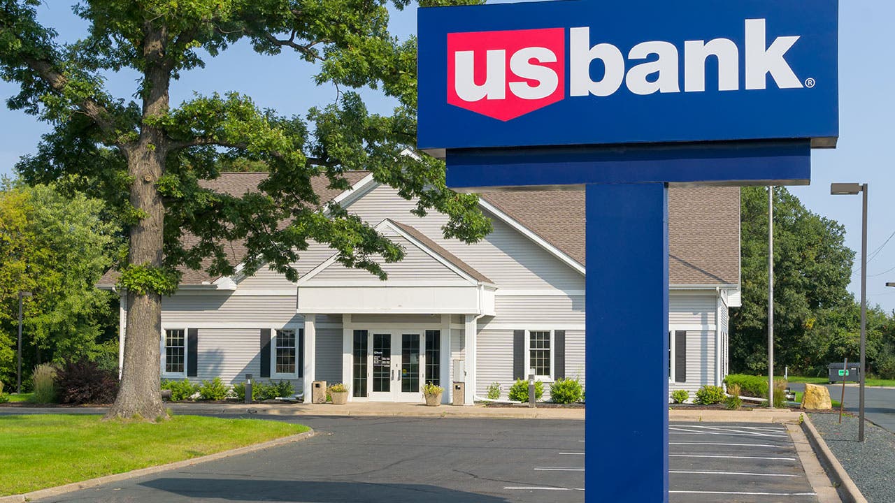 US Bank Will Make Low-Interest Loans To Federal Workers Idled By