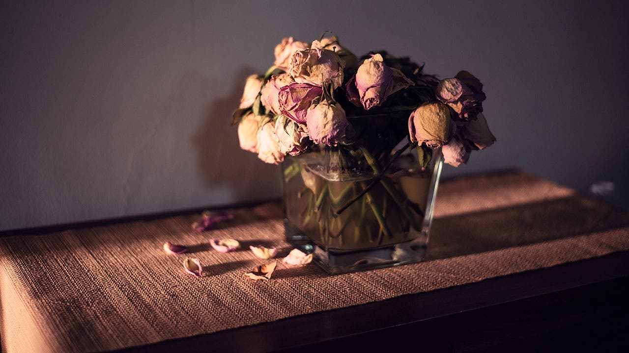 Wilted rose bouquet