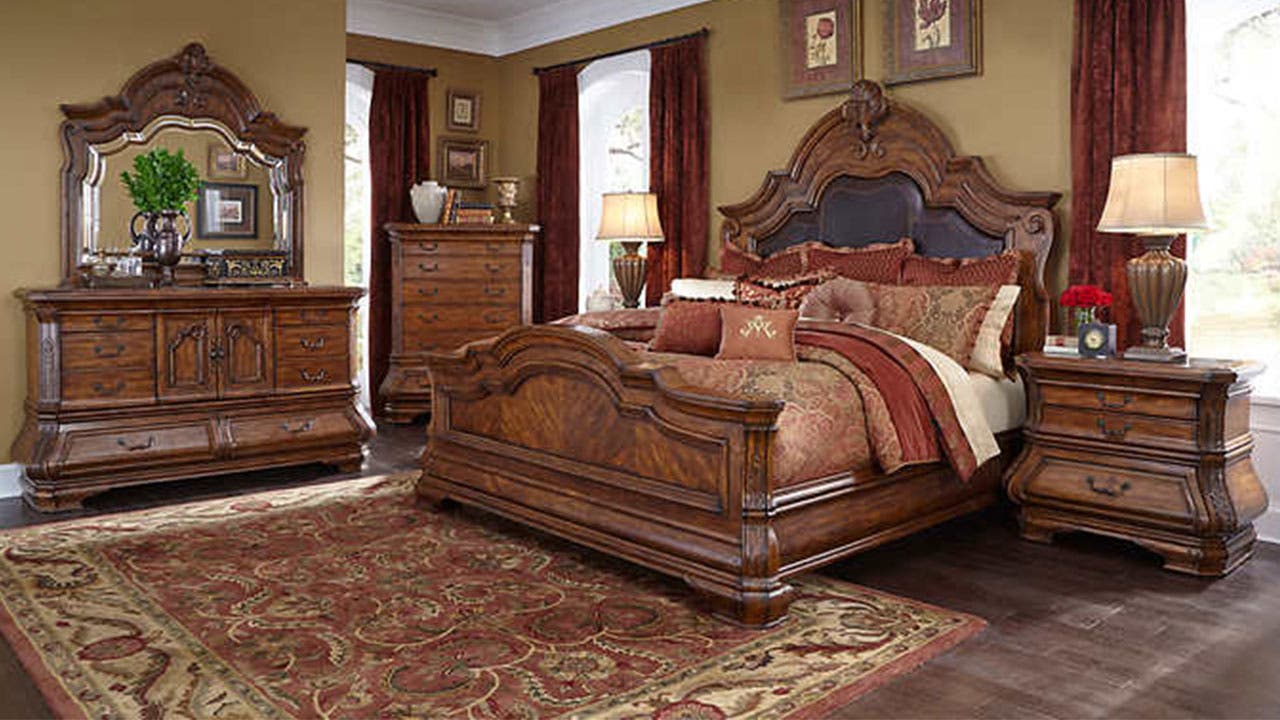 Bedroom set
